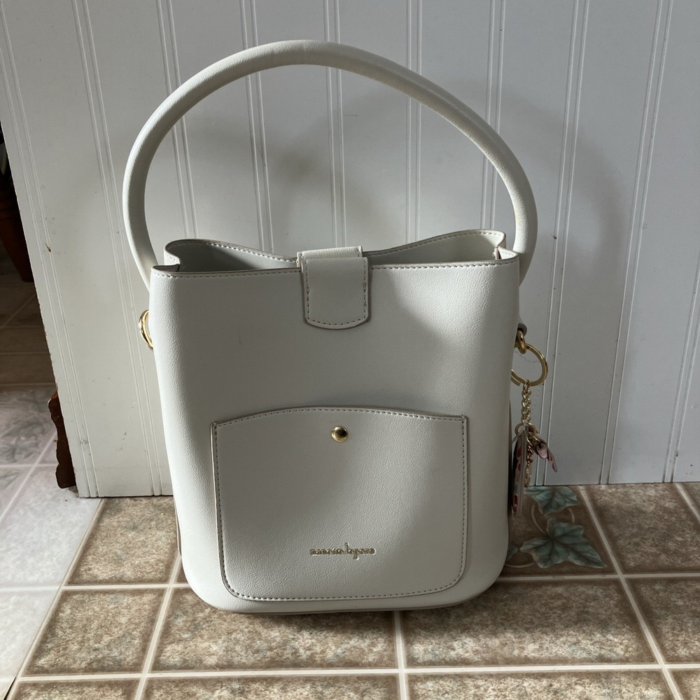 Nanette Lepore One Handle Bucket Bag Vanilla Cream Color With Heart Charm